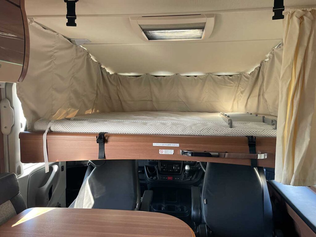 フィアット LMC製エクスプローラー-かーかーいんてりあ高橋