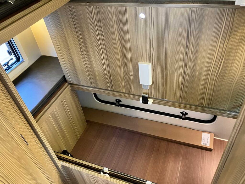 ジル520 特別仕様車 2.0Lガソリン