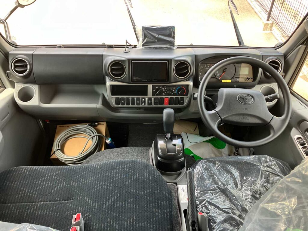 ジル520 特別仕様車 2.0Lガソリン